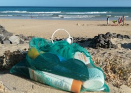 Vielseitiger Fregie am Strand - der wiederverwendbare Obst- und Gemüsebeutel